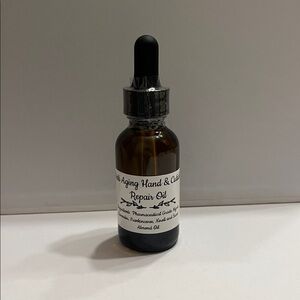 Anti-Aging Hand & Cuticle Repair Oil